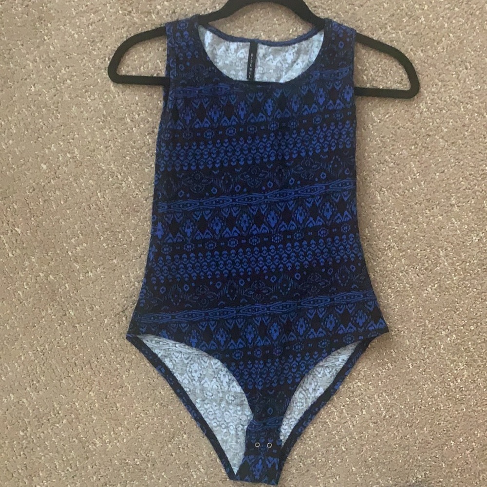 NWOT Blue & Black Sleeveless Bodysuit